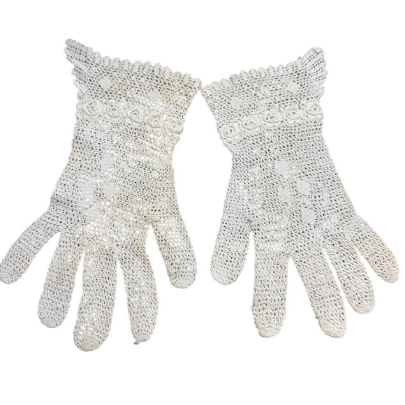 Antique Cream Crochet Lace Gloves Handmade Art Deco Victorian - Picture 1 of 7